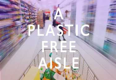 英国超市必须在解决塑料污染
