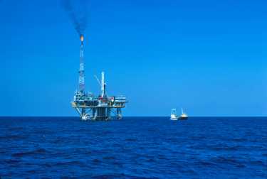 关于新西兰深海石油钻探的对峙加剧