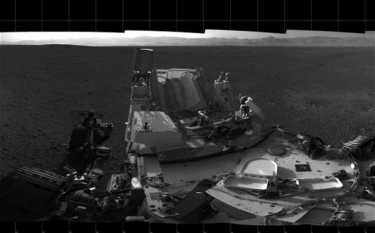 美国宇航局的火星好奇号漫游者变得越来越“好奇”