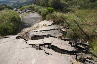 古代沉积物中的化石量线线索有助于绘制地震预测