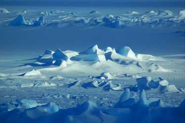 气候历史的回顾之后,新的观察南极冰芯