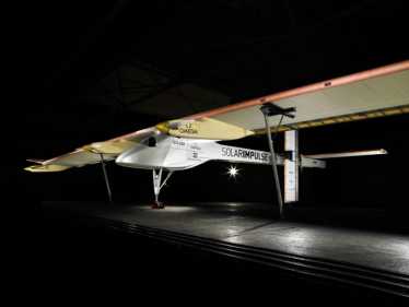 太阳能飞机准备首次国际飞行